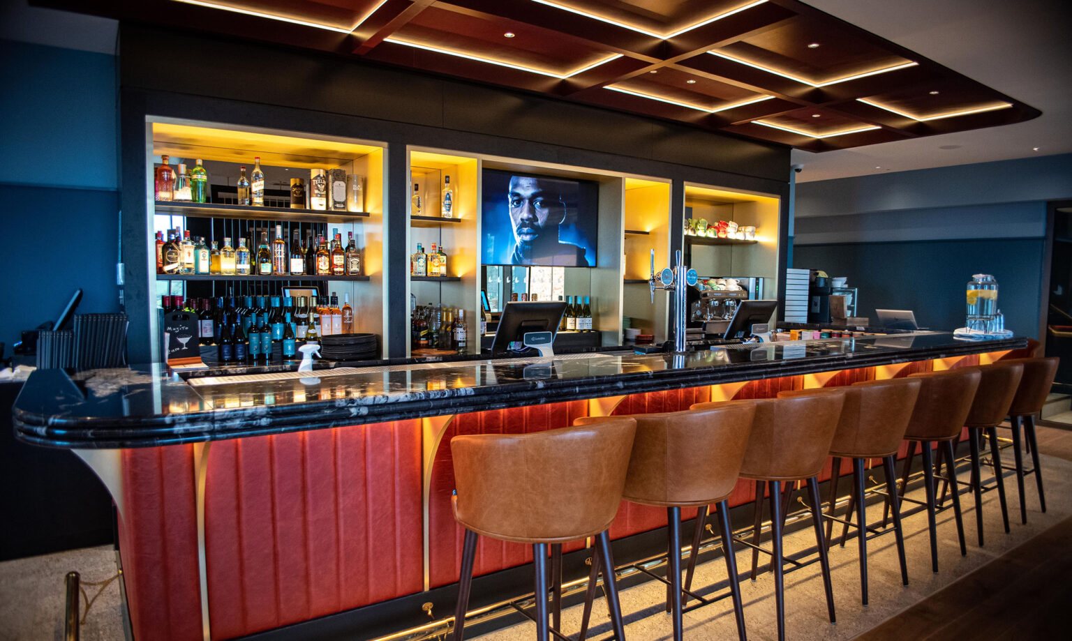 The Landing Hotel - The Landing